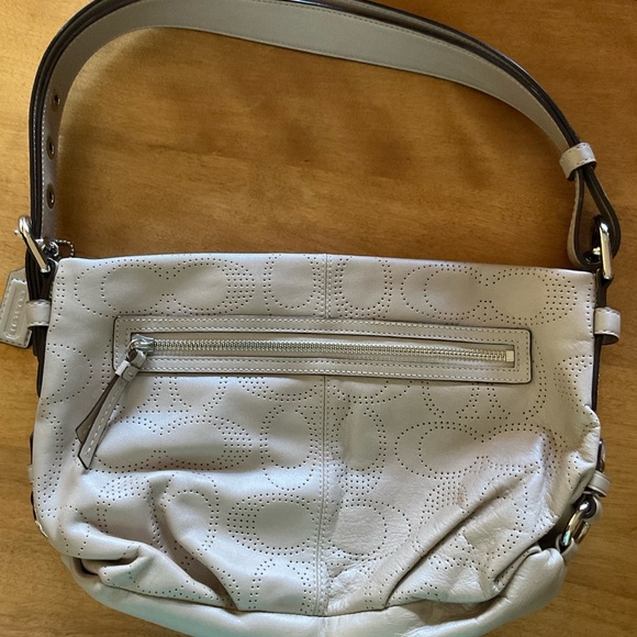 COACH Signature Punching Tote Bag 2way Logo Pattern (Creamy Gold Beige) - Picture 2 of 2